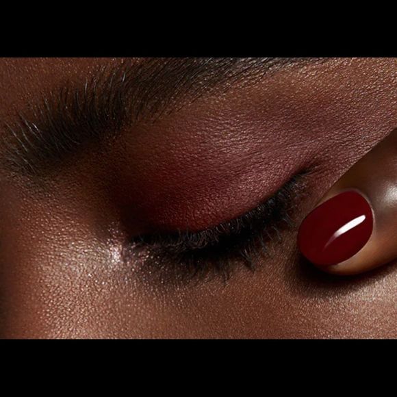 MAC Eye Shadow- Haute Sauce - Picture 5 of 6